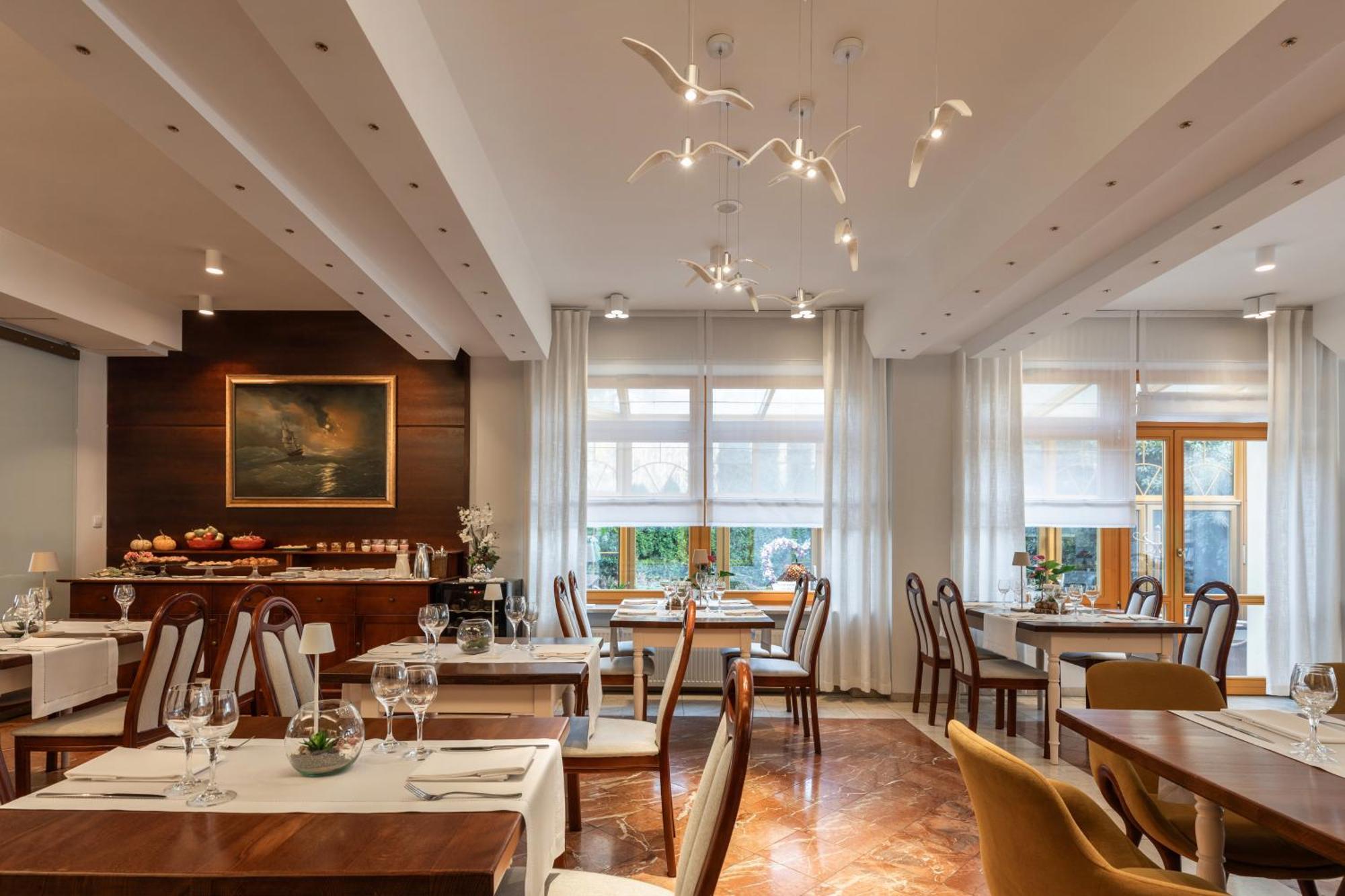 Hotel Bartan Gdansk Seaside Экстерьер фото