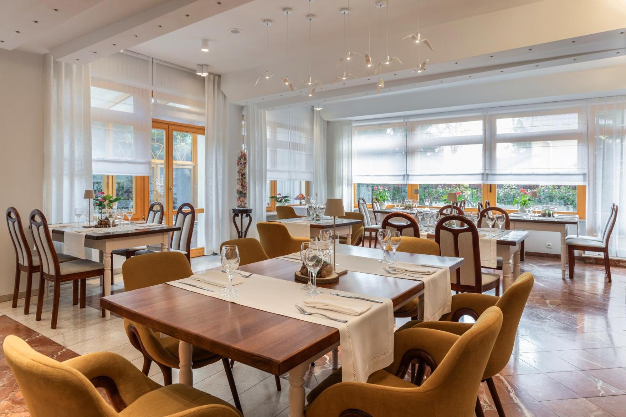Hotel Bartan Gdansk Seaside Экстерьер фото